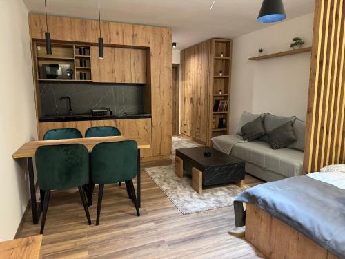 Grand Apartman Kopaonik Vikend naselje stan na dan smestaj u mirnom kraju sa parkingom